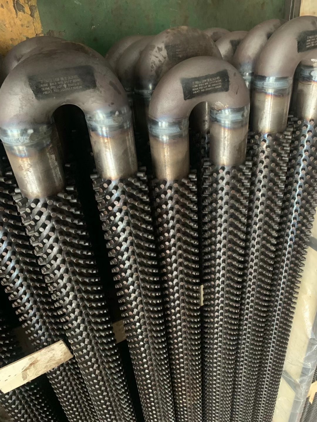管子Φ63.5×4 ，材質12Cr1MoVG，用于低溫再熱器